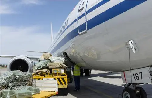 China-US air freight service 