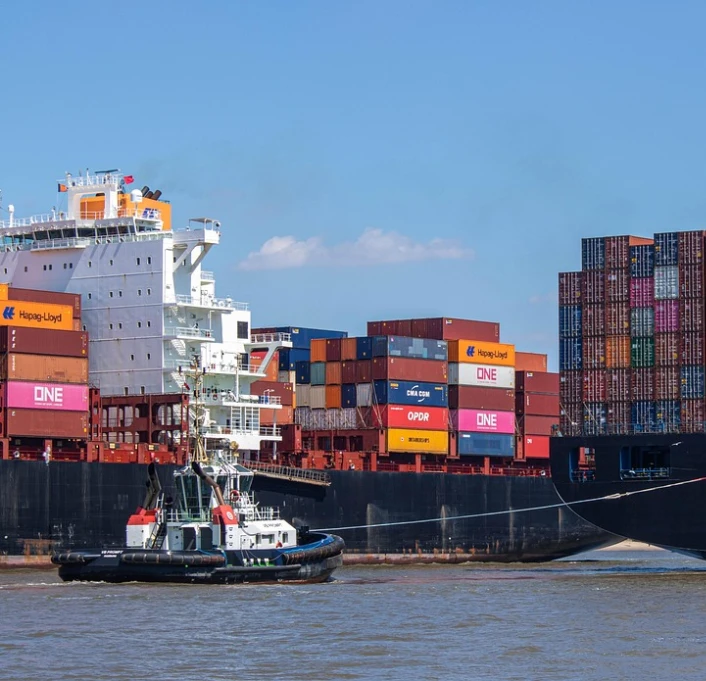 Cargo transport by ship